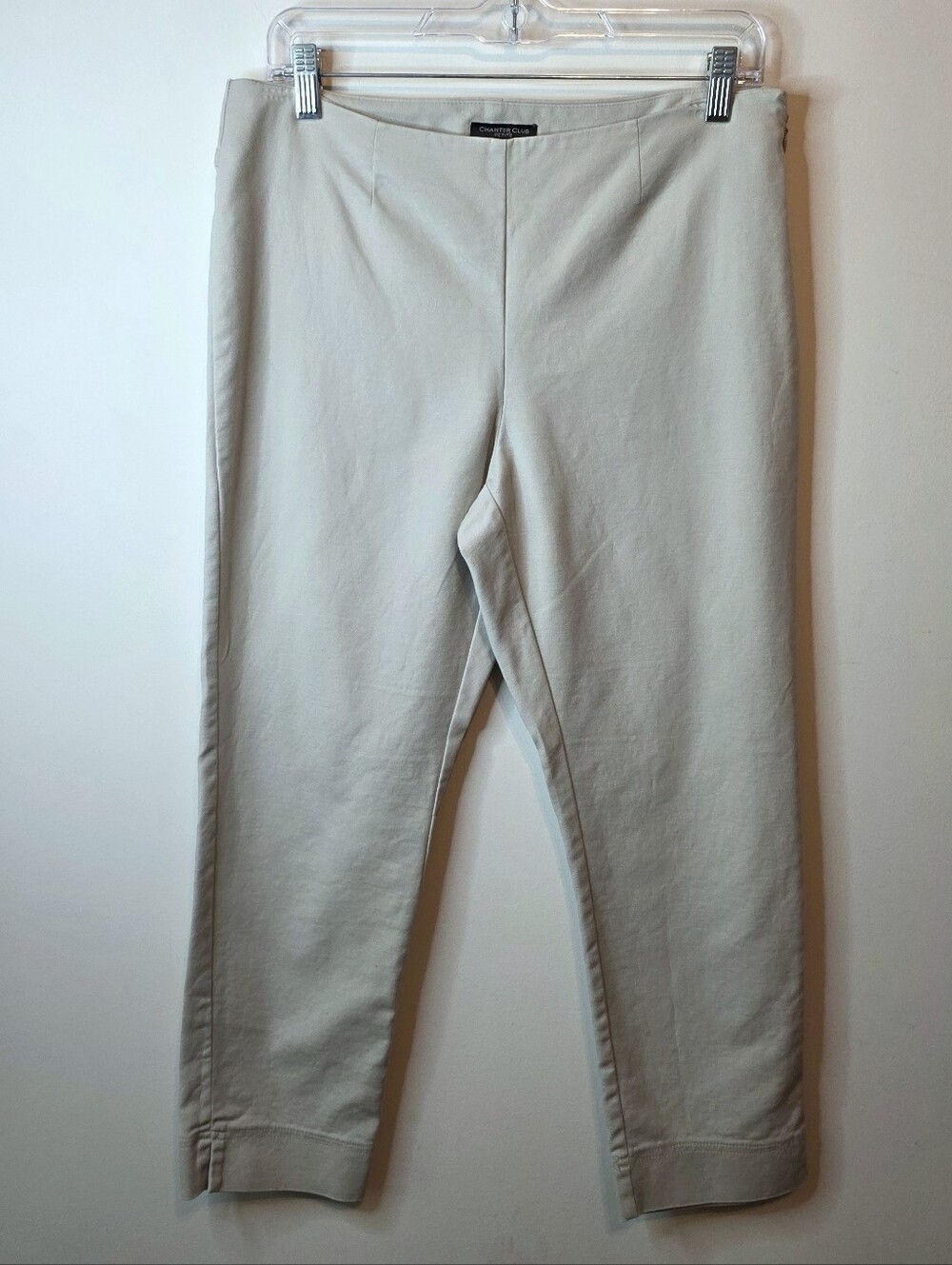 Charter Club Petite Classic Fit Cropped Beige Khaki Pants Size 8P Quiet Luxury